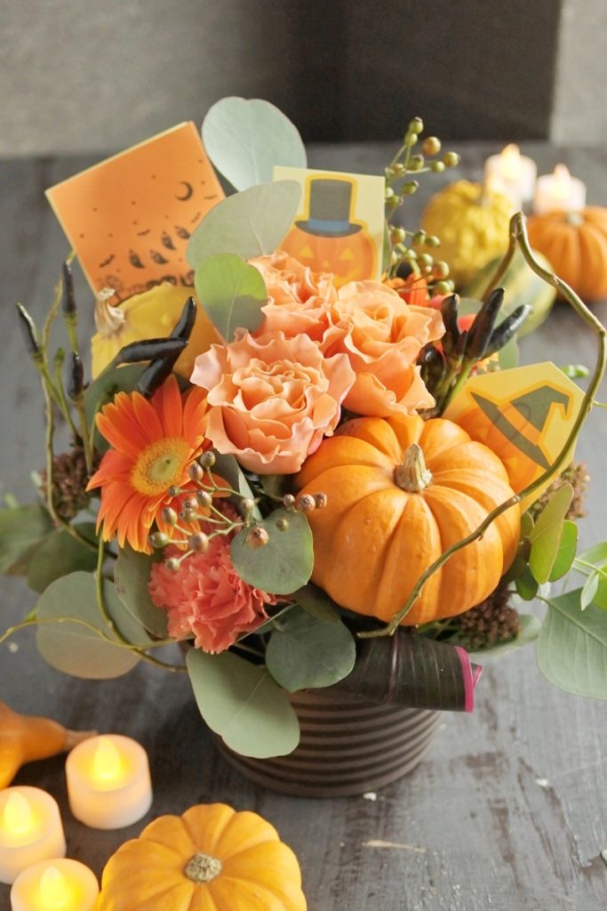ハロウィンを楽しむ 秋から始めるプラスお花生活 オレンジカラーを飾ると明るく前向きな気持ちになりますよ Glu Ck Floristik グリュック フローリスティーク