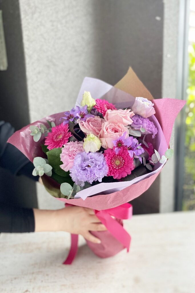 喜ばれるプレゼント お誕生日の花 何を贈れば喜んでもらえるかわからない時はどうする Glu Ck Floristik グリュック フローリスティーク