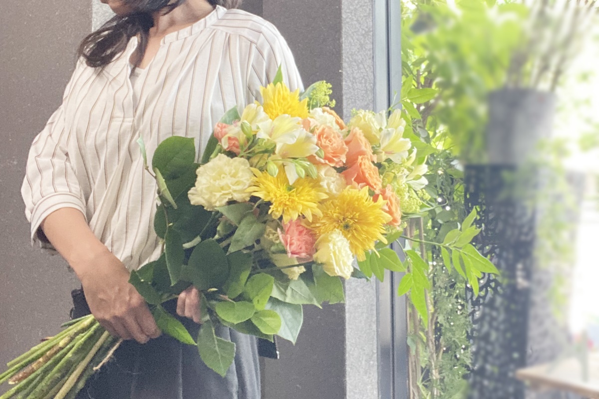 オンライン集客 お花屋さんのための写真撮影 一人でも出来る簡単な自撮り方法３つのコツ Glu Ck Floristik グリュック フローリスティーク